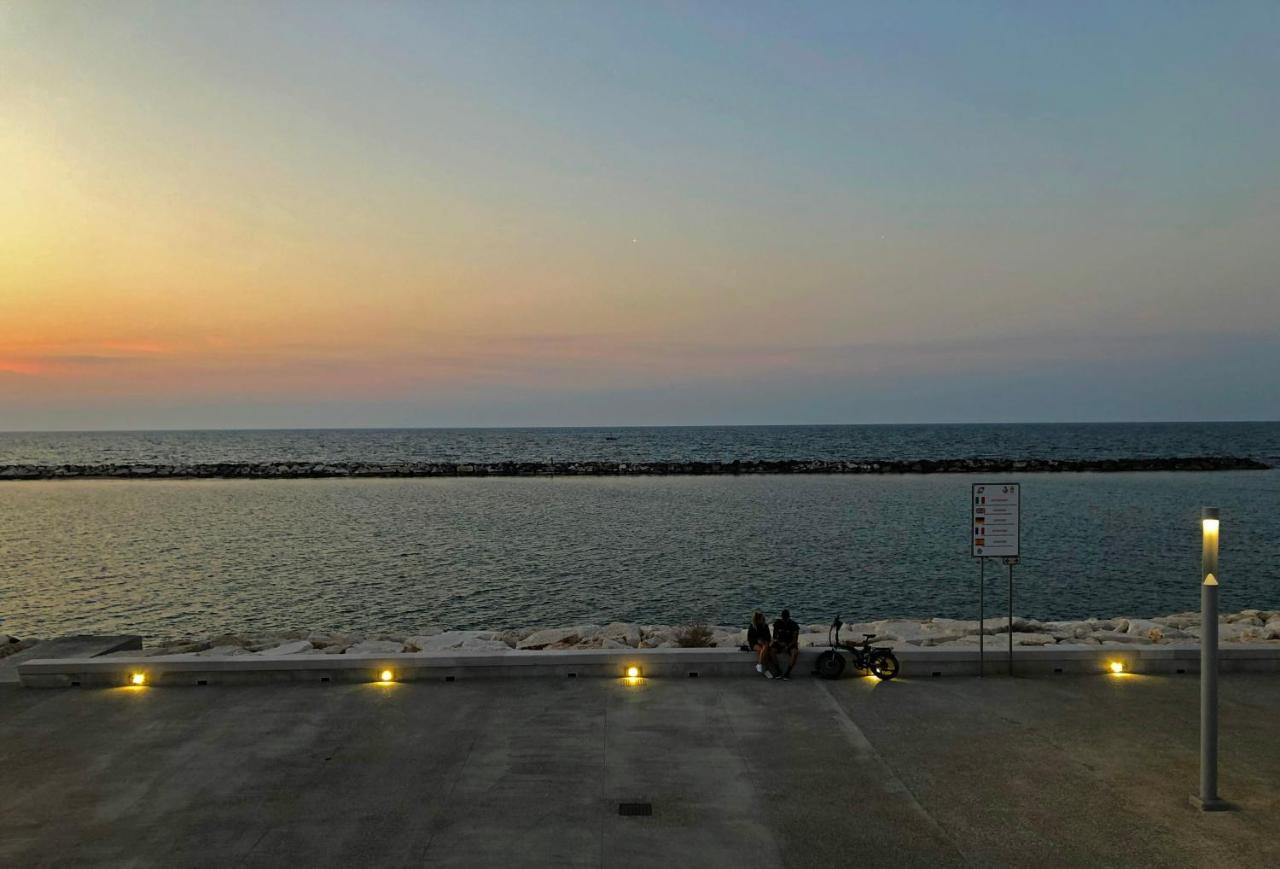 Sunny Beach Bari Buitenkant foto
